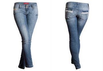 Cal�a Jeans com Renda no Bolso Traseiro